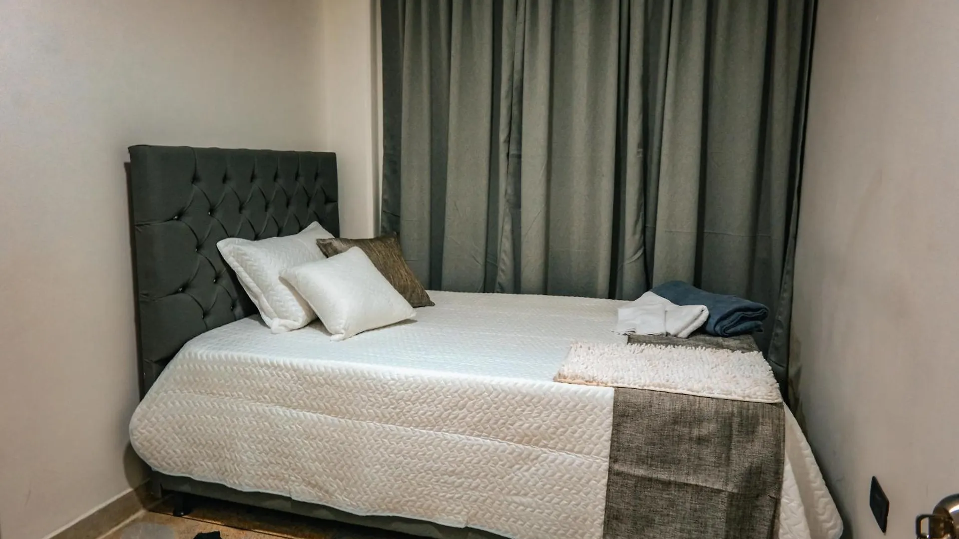 Apartamento Rosales Medellin Apartment